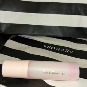 NWOB Sephora: Rare beauty pore diffusing primer